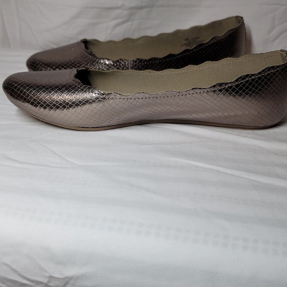City Streets Size 9 Rose Gold Flats - Picture 8 of 8